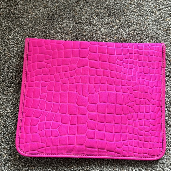 Marc by marc jacobs pouch 11” x 9” - Picture 2 of 4